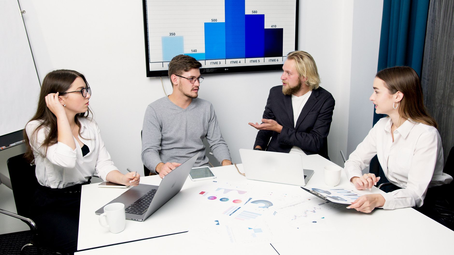 Reporting documents